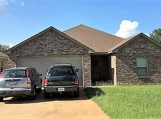 1007 Leach St, Kilgore, TX 75662