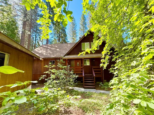 2624 Indian Rock Rd, Arnold, CA 95223