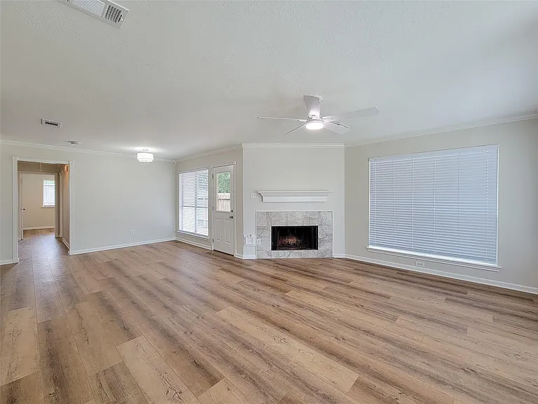 3658 Villa Glen Dr — Photo 7