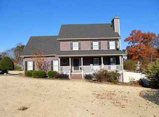 859 Sunny Field Ln, Lawrenceville, GA 30043