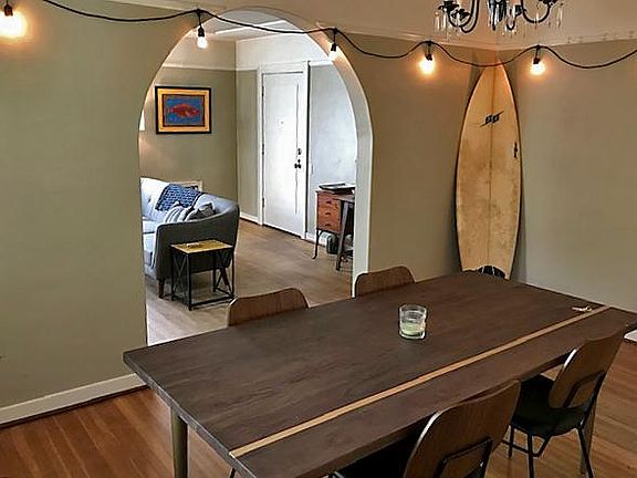 Archway between living room and dining room