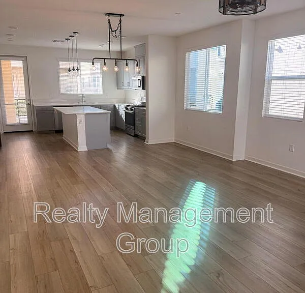 5480 Shorefront Dr #163 — Photo 9
