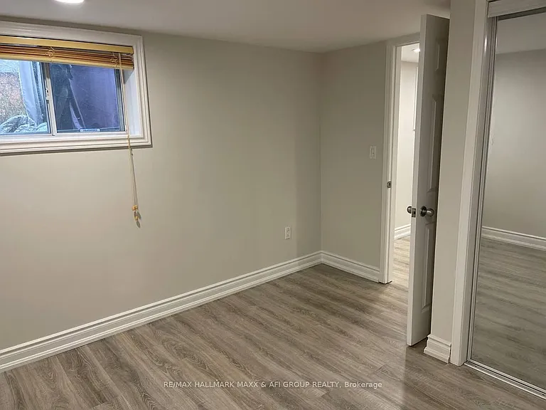 3 Evan Rd #BASEMENT — Photo 11