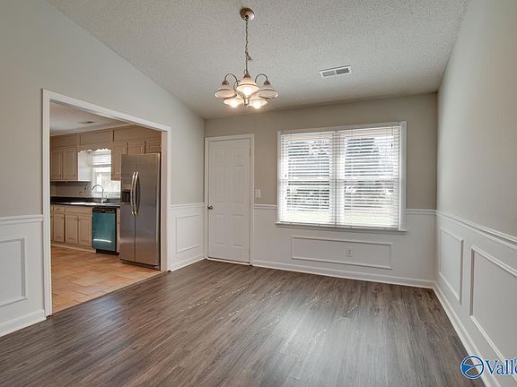 5th image of 204 Callaway Ln