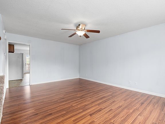 5th image of 424 Kelsey Dr