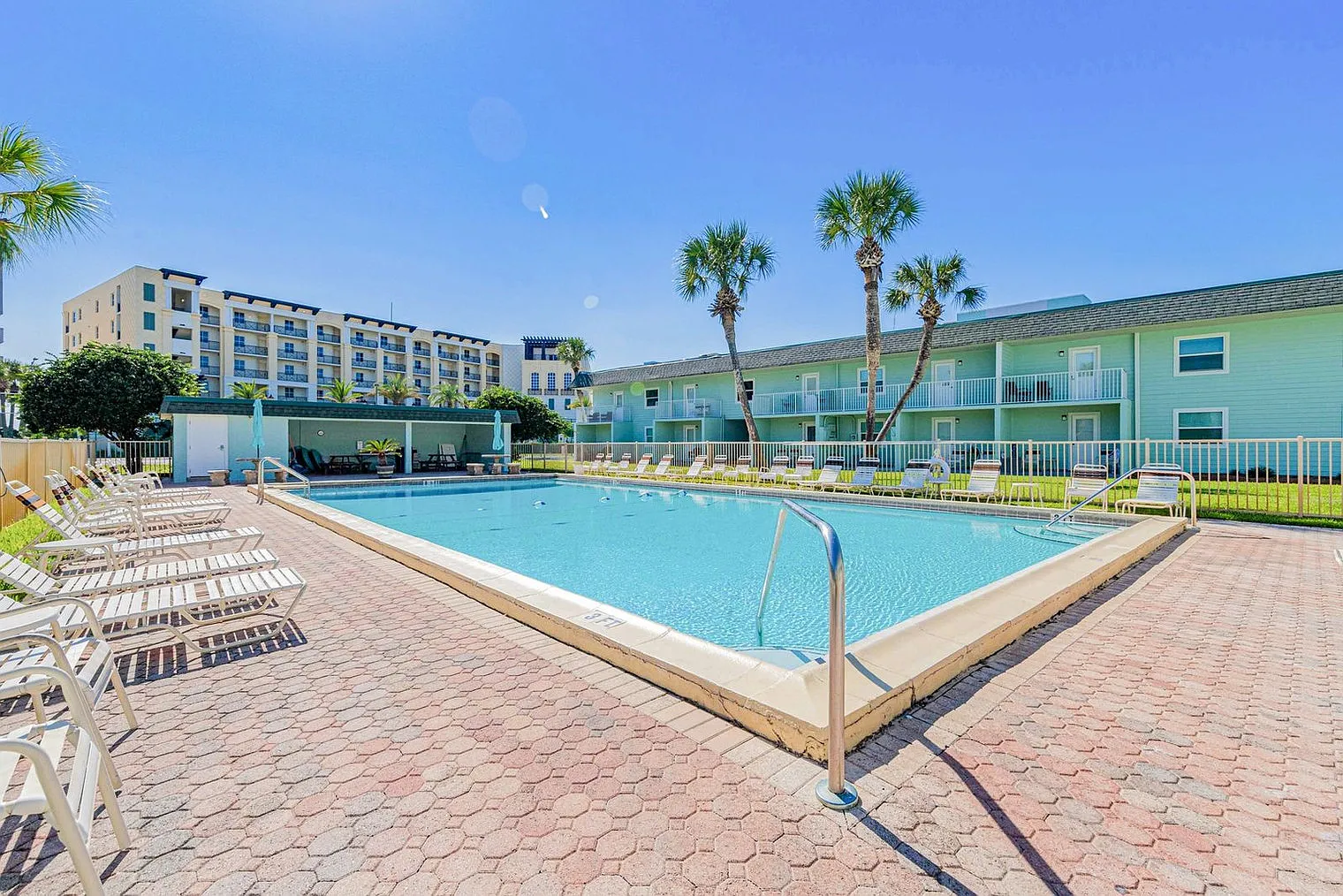 1 bed, 1.0 bath, 7922 sqft, $1,816 — Photo 4