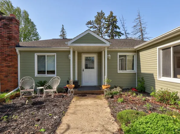 5935 Mackinaw Rd, Saginaw, MI 48604