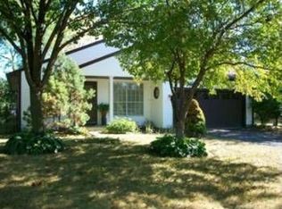 331 Danbury Dr, Naperville, IL 60565