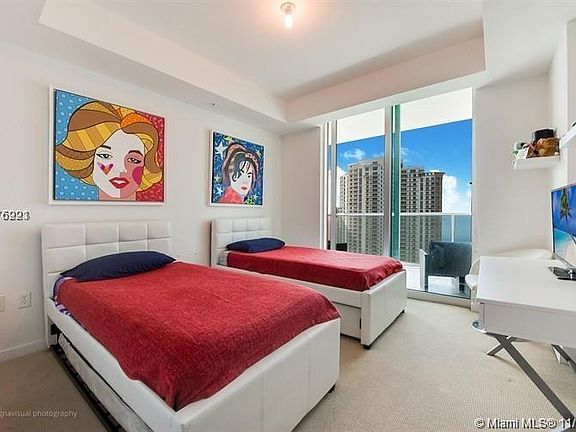 5th image of 300 S Biscayne Blvd APT 2507