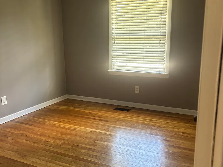 1405 Cumberland Dr — Photo 9