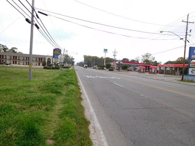 2nd image of 1007 Highway 49