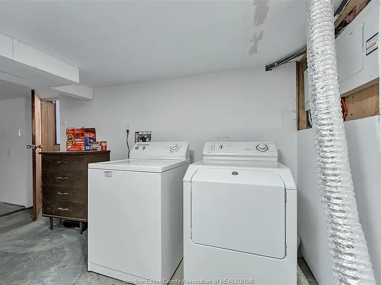 1166 Pierre Ave #UPPER — Photo 17