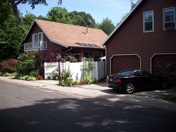 1st image of 1296 Linden Dr