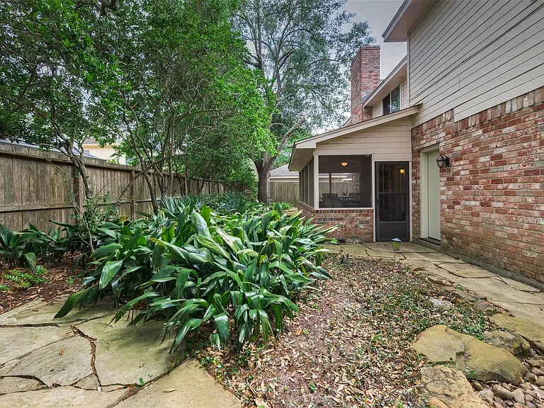1703 Stemply Ct — Photo 48