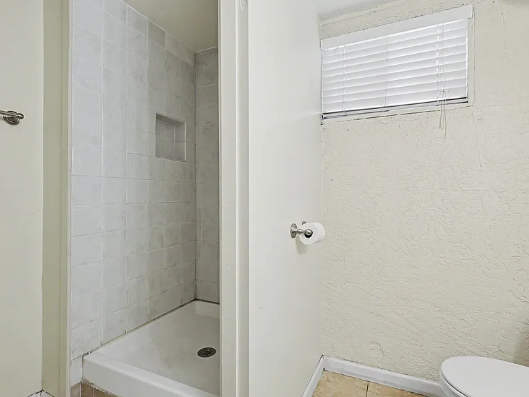 1731 Auburn Dr — Photo 13