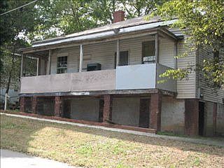 2nd image of 11 Magnolia St