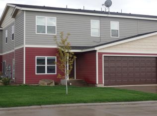 1513 7th Ave NW #1, Watford City, ND 58854