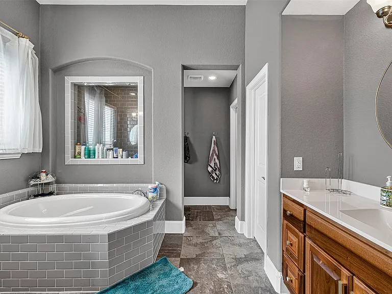 17103 Mulben Ct — Photo 35