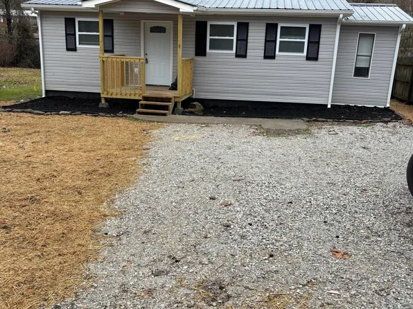 300 E Spring St, Oliver Springs, TN 37840