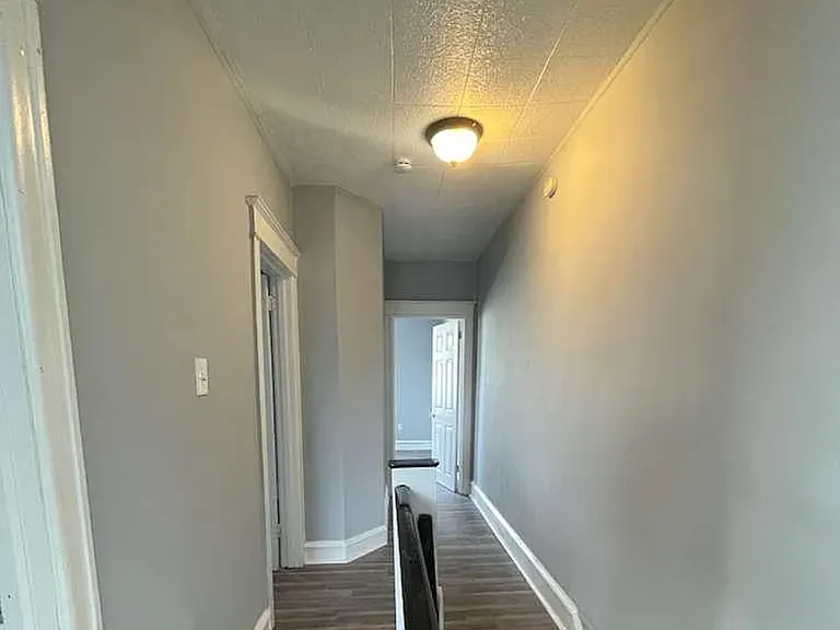 1729 S Edgewood St — Photo 4