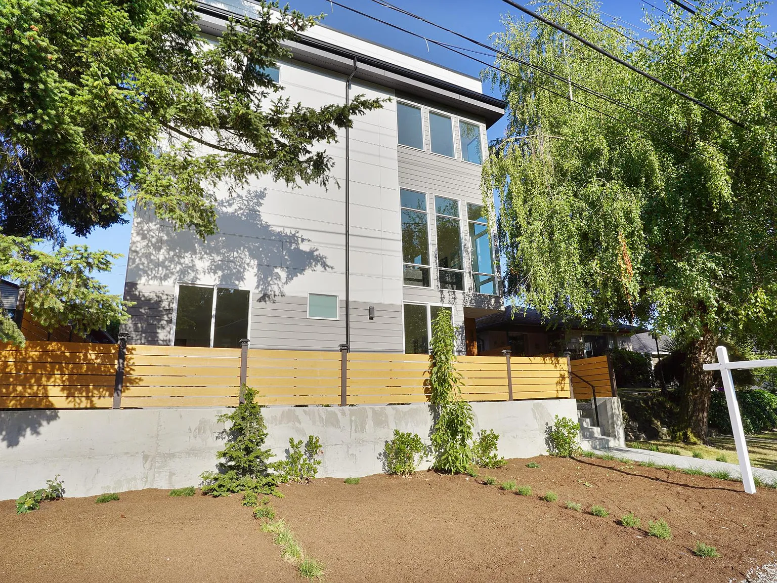 3 bed, 1893 sqft, $4,200 — Photo 3