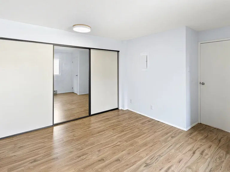 4226 Dayton Ave N #202 — Photo 12