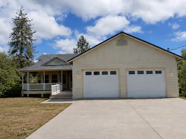 18190 N Shore Dr, Hidden Valley Lake, CA 95467