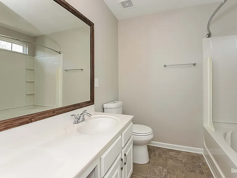 328 Hiawassee Dr — Photo 9