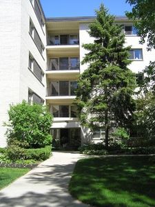 415 Franklin Ave APT 3A, River Forest, IL, 60305