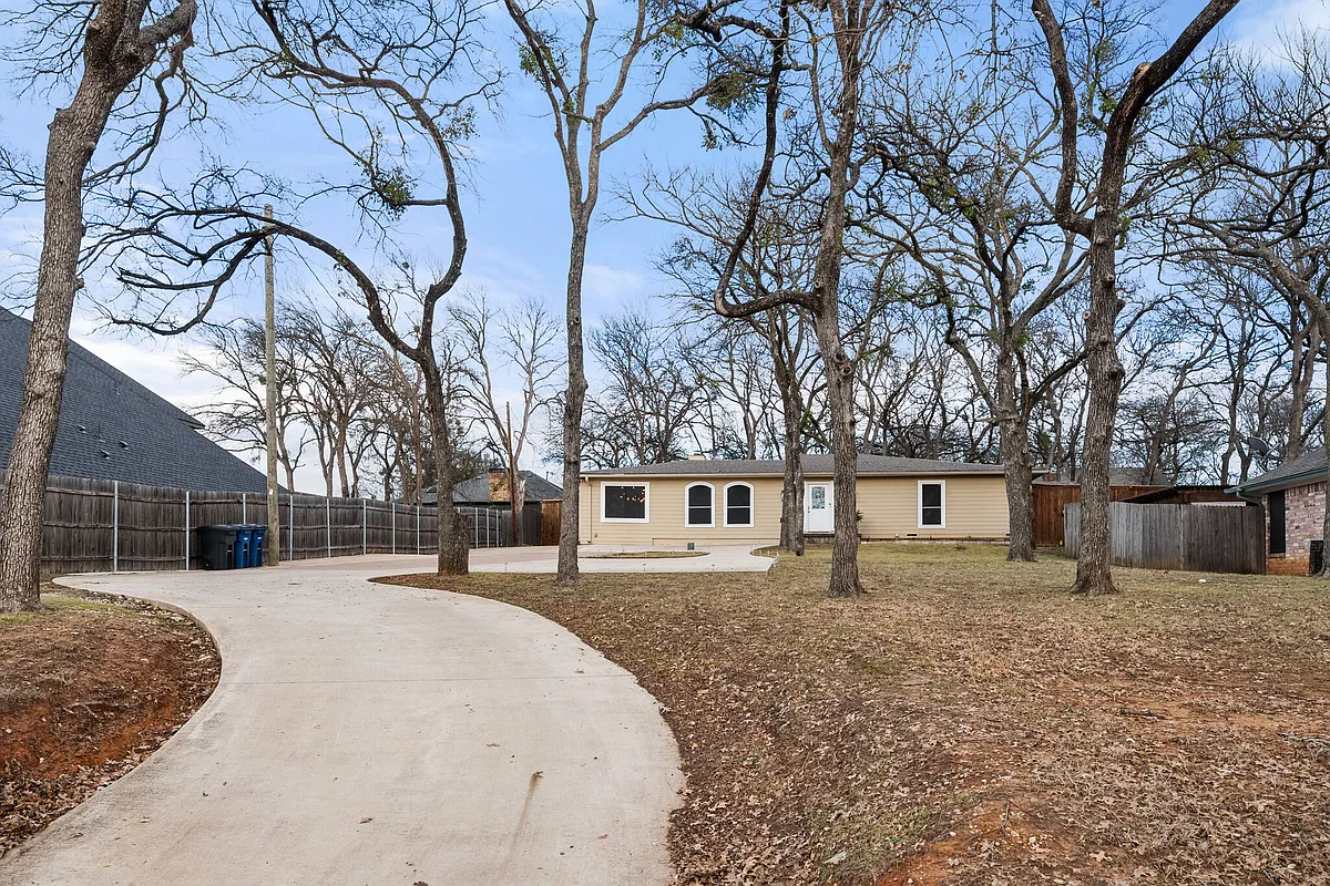 Building Photo - 403 Norman Dr