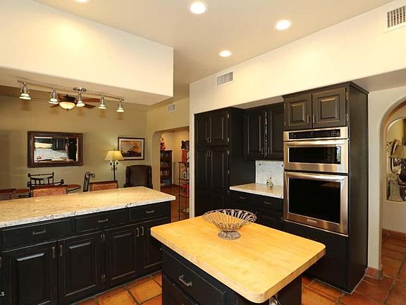 Kitchen-Island