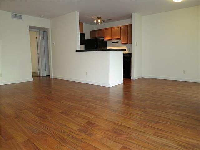 1st image of 4107 Avondale Ave #209