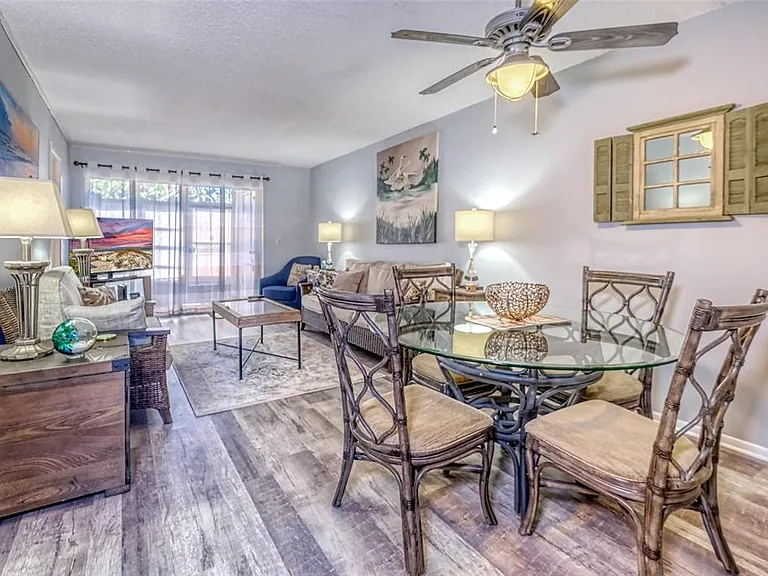 13714 Mission Oaks Blvd #13714 — Photo 5