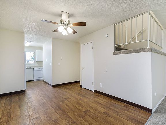 2311 SE Courtney Ave (4)