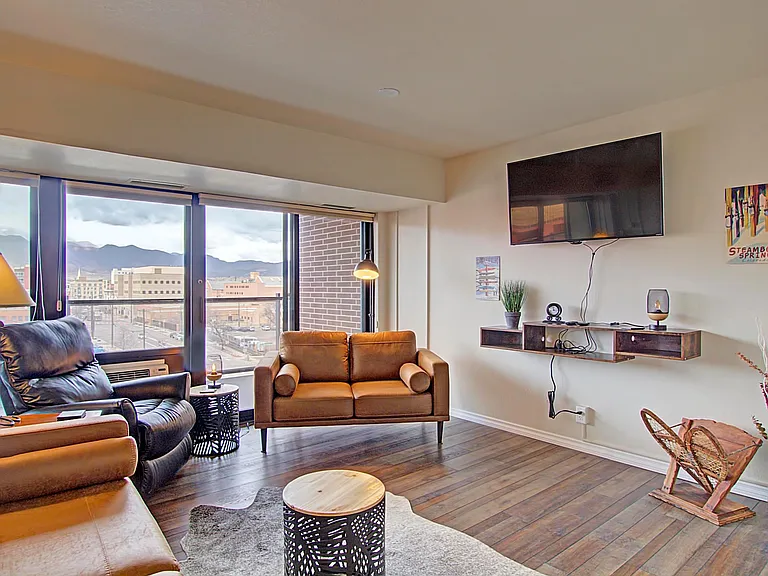 417 E Kiowa St #904 — Photo 7