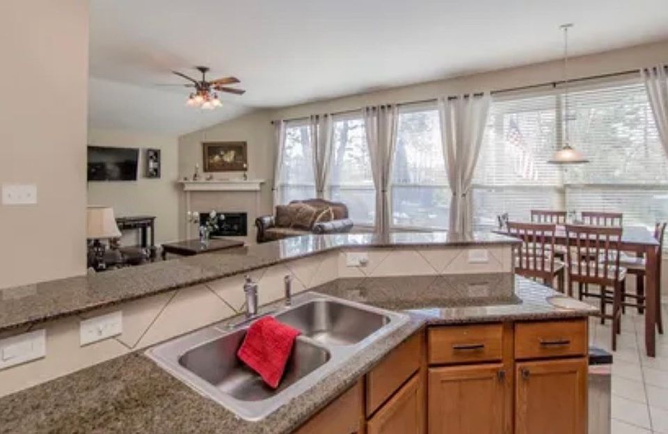 2nd image of 2022 Eden Dr