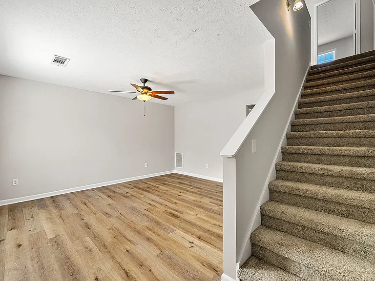 Westshire Townhomes — Photo 24