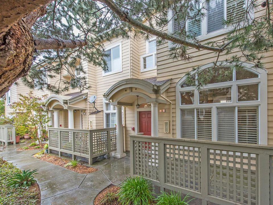 1st image of 16 Erin Ln #16