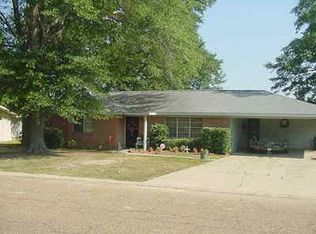 810 Crestwood Dr, El Dorado, AR 71730