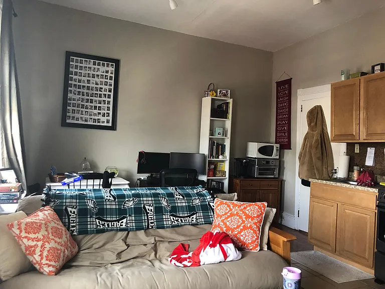 1243 E Susquehanna Ave #3 — Photo 4
