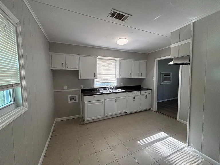 901 Restbrook Ave — Photo 11