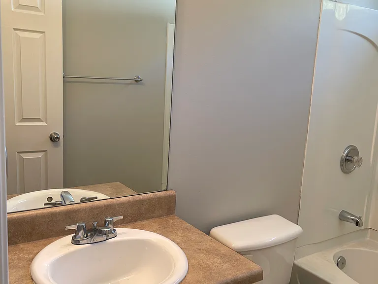 166 Rosemont Ct — Photo 20