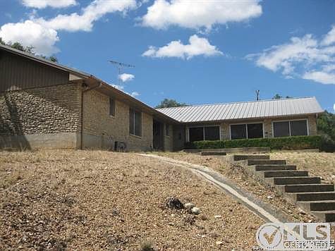 1st image of 129 W Outer Dr