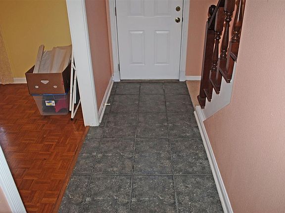 2nd image of 3935 Lynn Ora Dr
