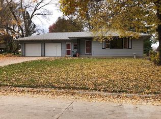 1623 Prairie St, Grinnell, IA 50112