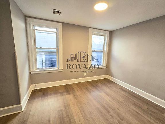 3rd image of 34 N 18th St #2A