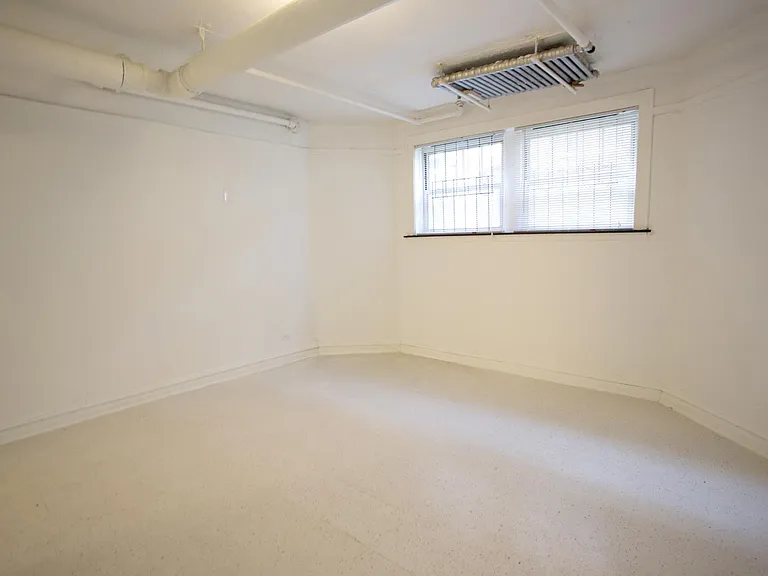 Dining/Living room