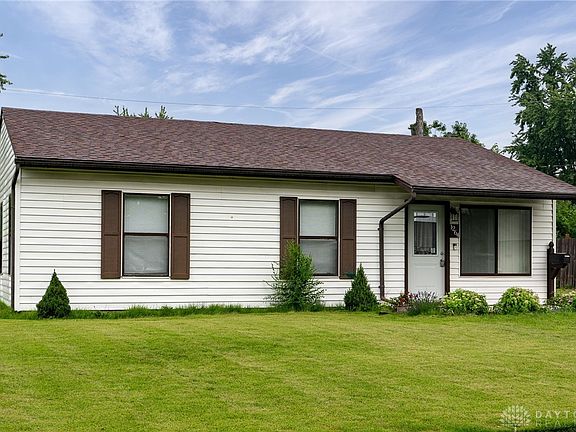 3rd image of 1264 Frayne Dr