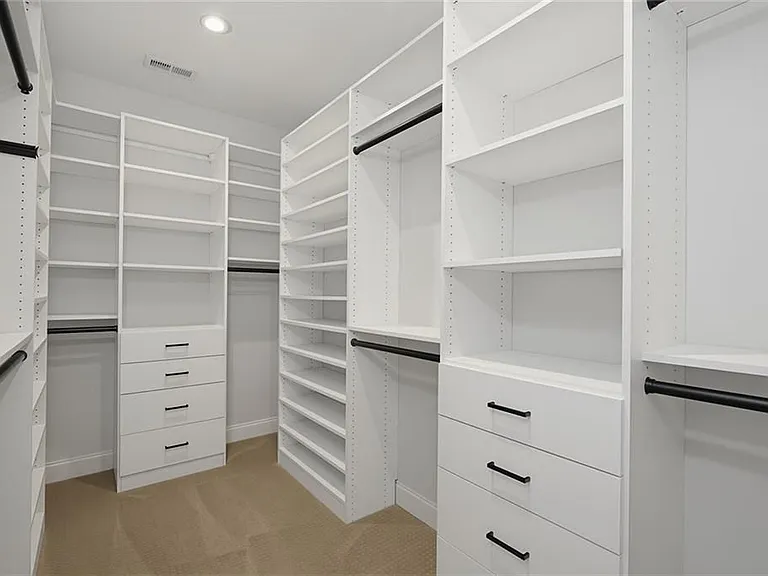 1452 Woodland Hills Dr — Photo 36