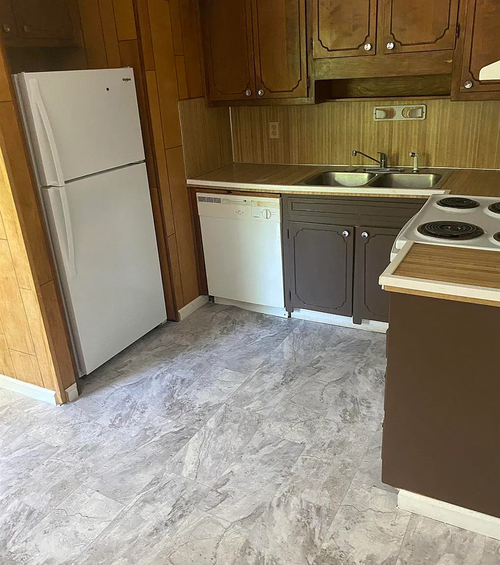2 bed, 1.0 bath, 782 sqft, $851 — Photo 4
